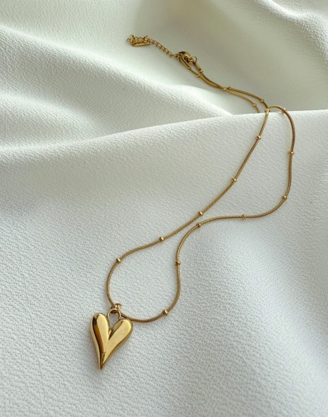 Delikatny łańcuszek z serduszkiem ze stali